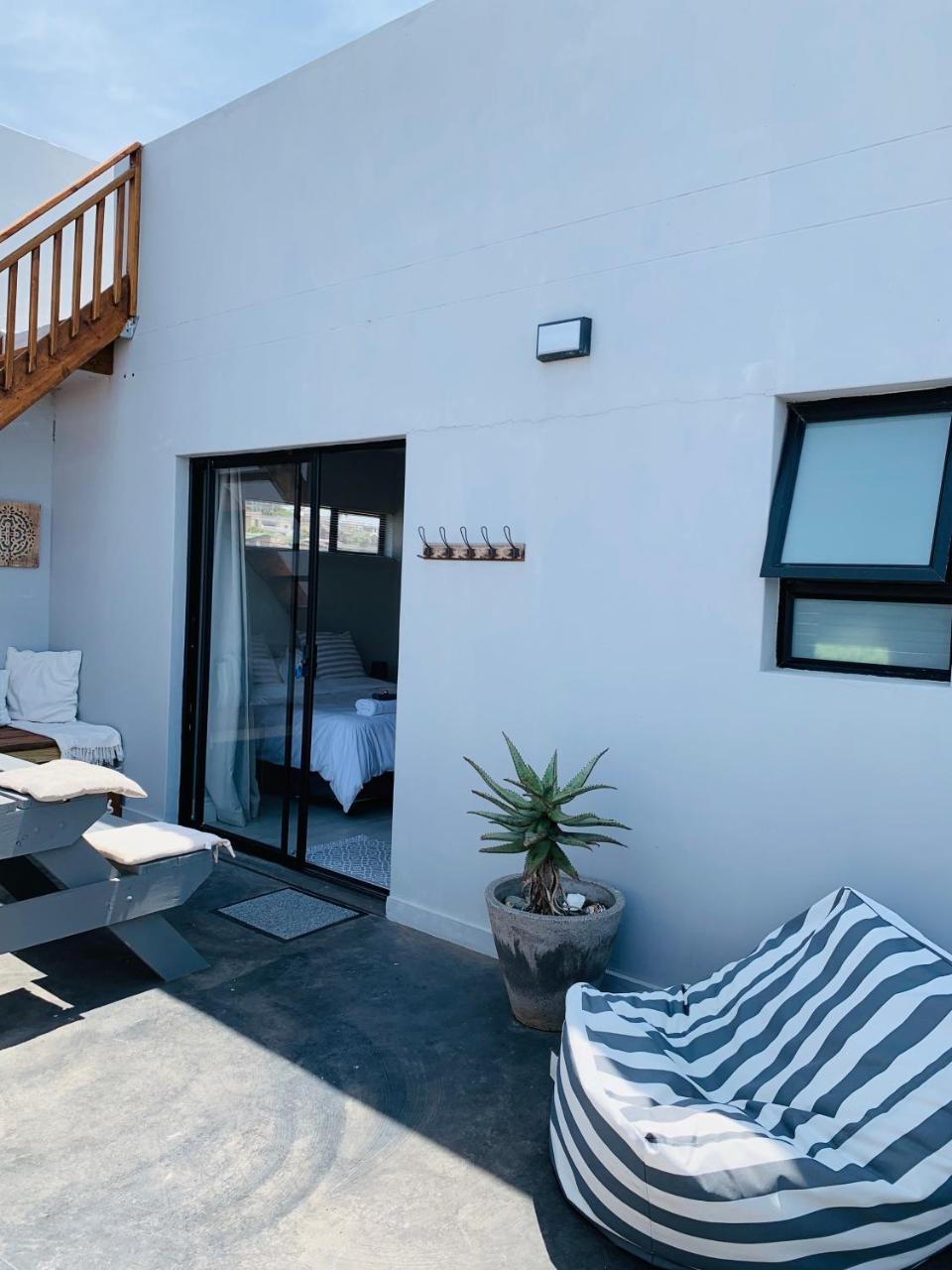 Lower Point Surf Studio Jeffreys Bay Exterior foto